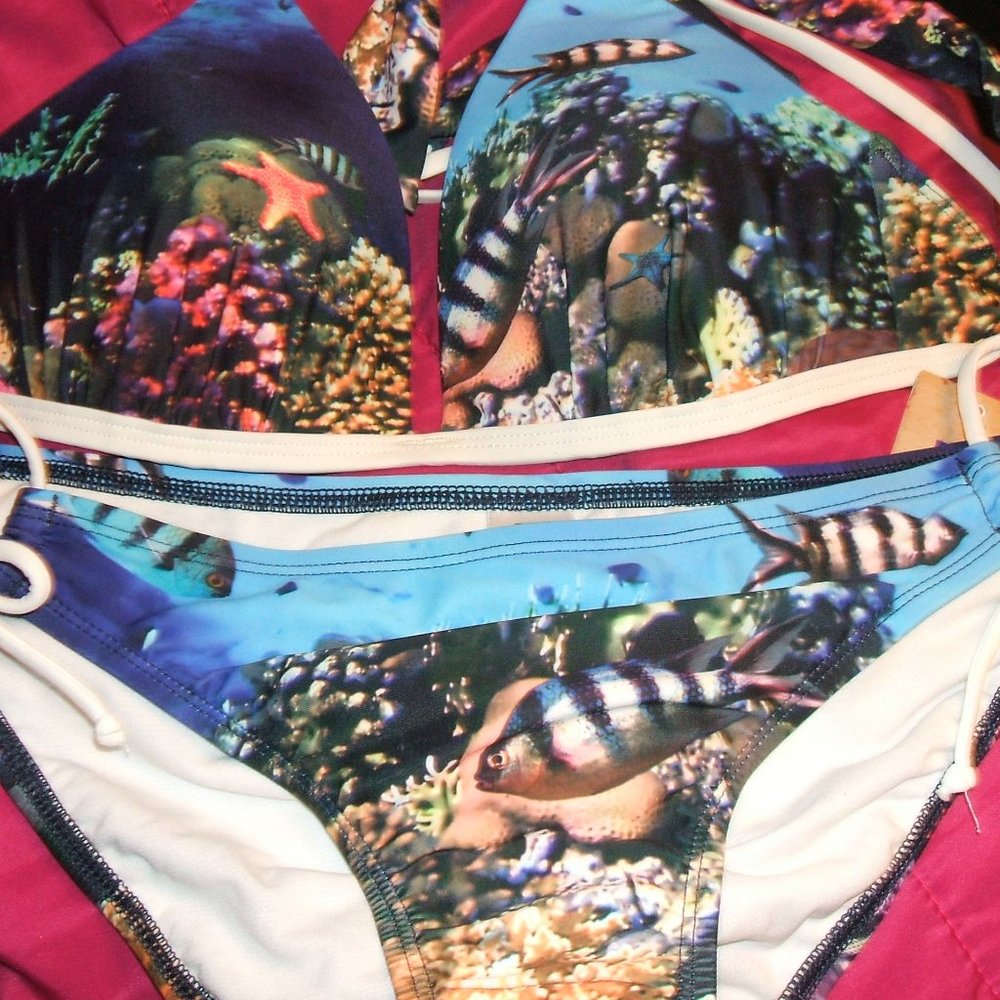 Arizona Jean bikini size M/L new with tags